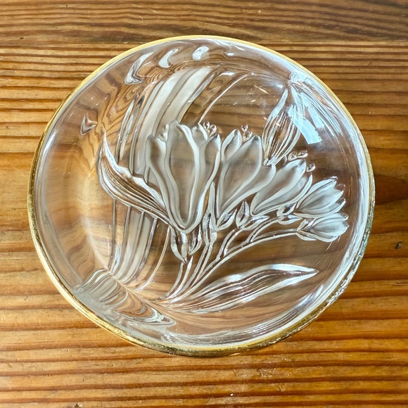 Mikasa Parisian Frosted Iris Glass Dish with Gold Trim – 1980s, Made in Japan - Picture 11 of 15